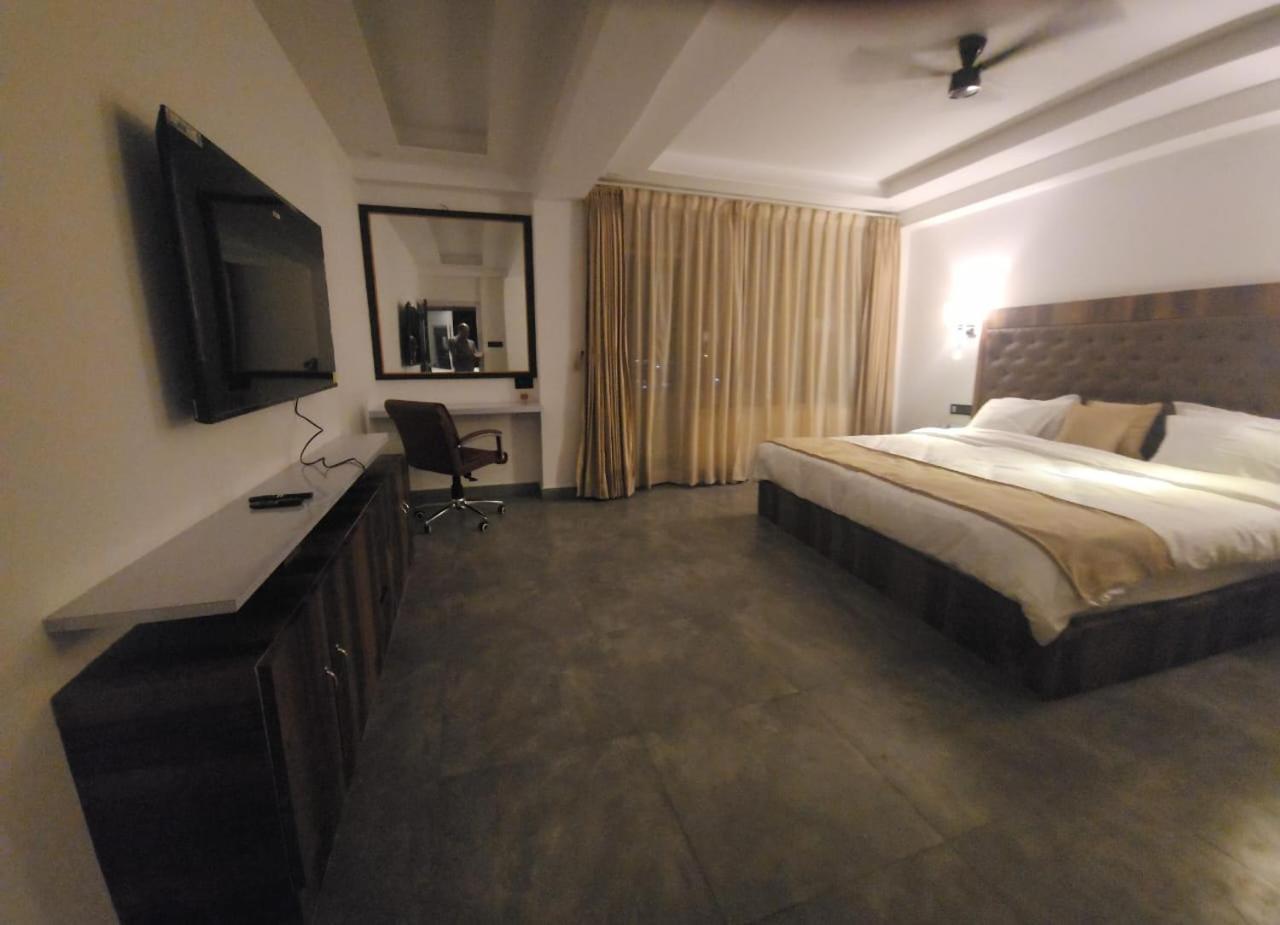 Blue Angel Guest House Shillong Ngoại thất bức ảnh