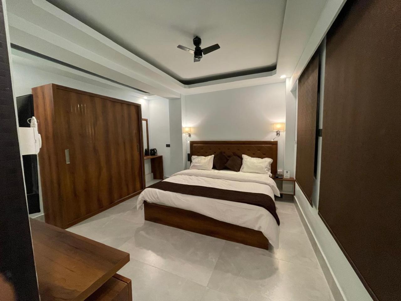 Blue Angel Guest House Shillong Ngoại thất bức ảnh