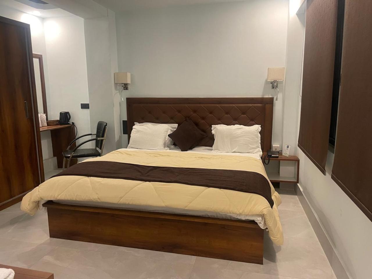 Blue Angel Guest House Shillong Ngoại thất bức ảnh