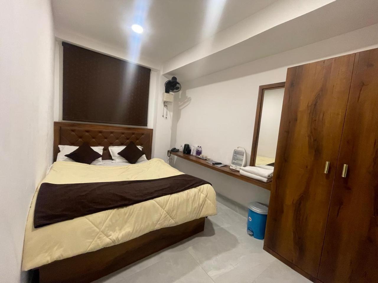 Blue Angel Guest House Shillong Ngoại thất bức ảnh